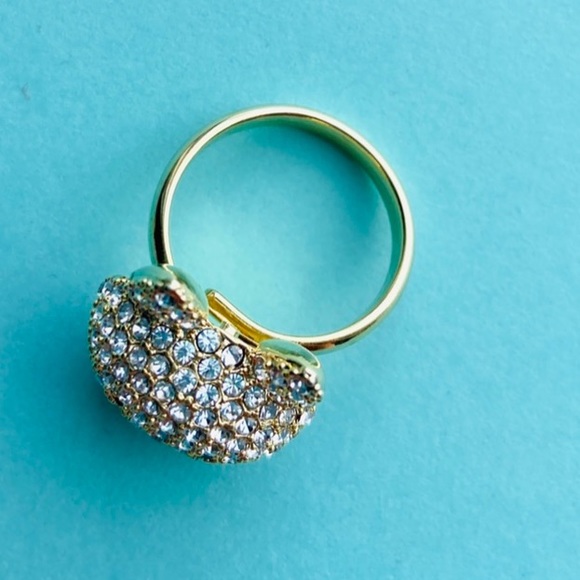 CAT LOVERS 90’s Swarovski Crystals Gold Tone Cat Face Ring Size 6 1/2” - Picture 5 of 5